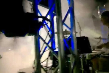 Embedded thumbnail for Waterpark party wave pool stage