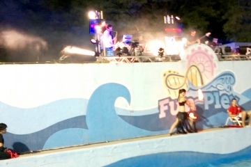 Embedded thumbnail for Waterpark party with fire performance